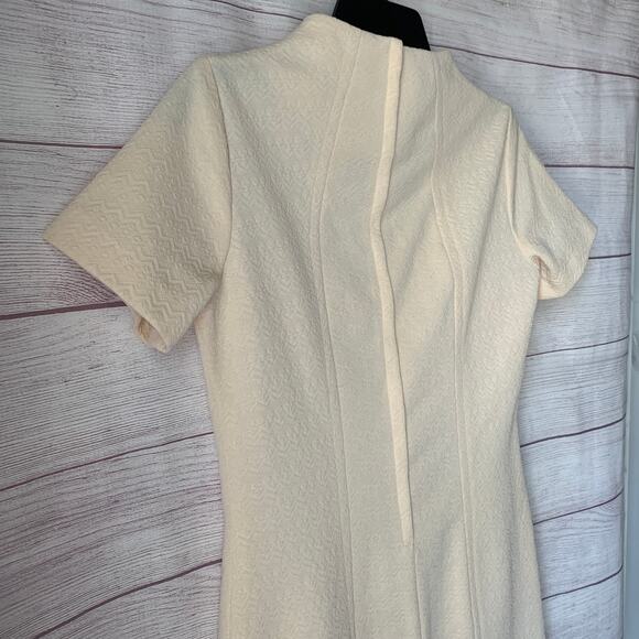 Vintage Styled By Terry Chicago Cream Mod Dress Crimplene Textured 60s - Picture 14 of 15